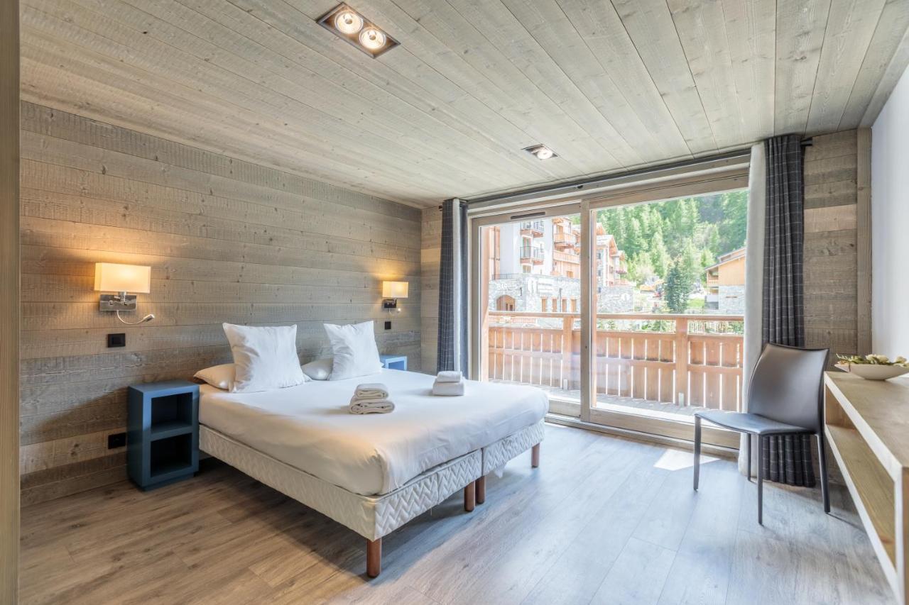 Victoria Lodge, Friendly Hotel Val-dʼIsère エクステリア 写真