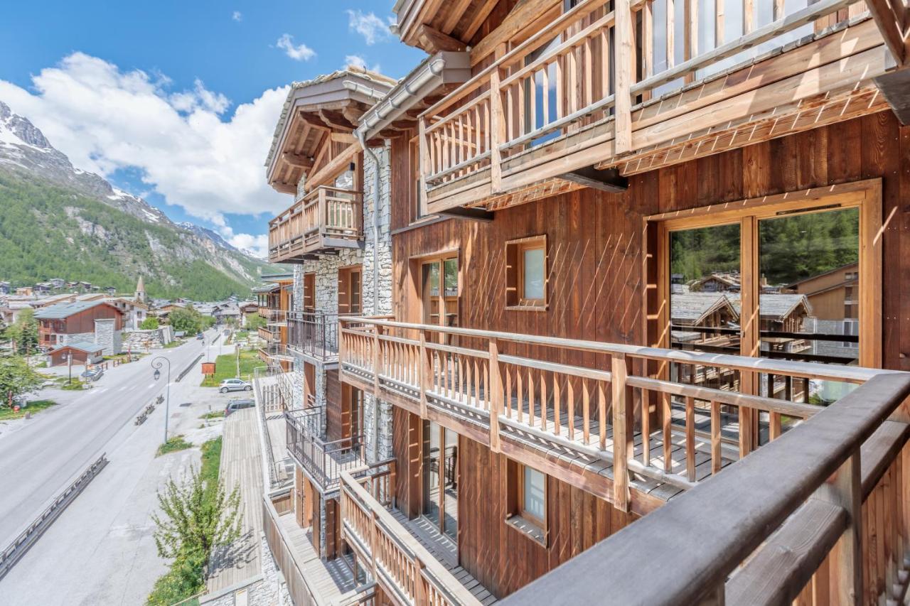 Victoria Lodge, Friendly Hotel Val-dʼIsère エクステリア 写真