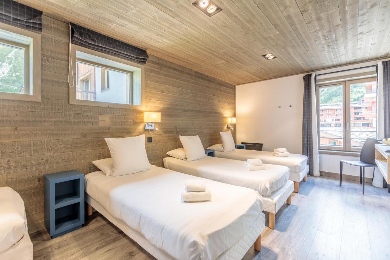Victoria Lodge, Friendly Hotel Val-dʼIsère エクステリア 写真