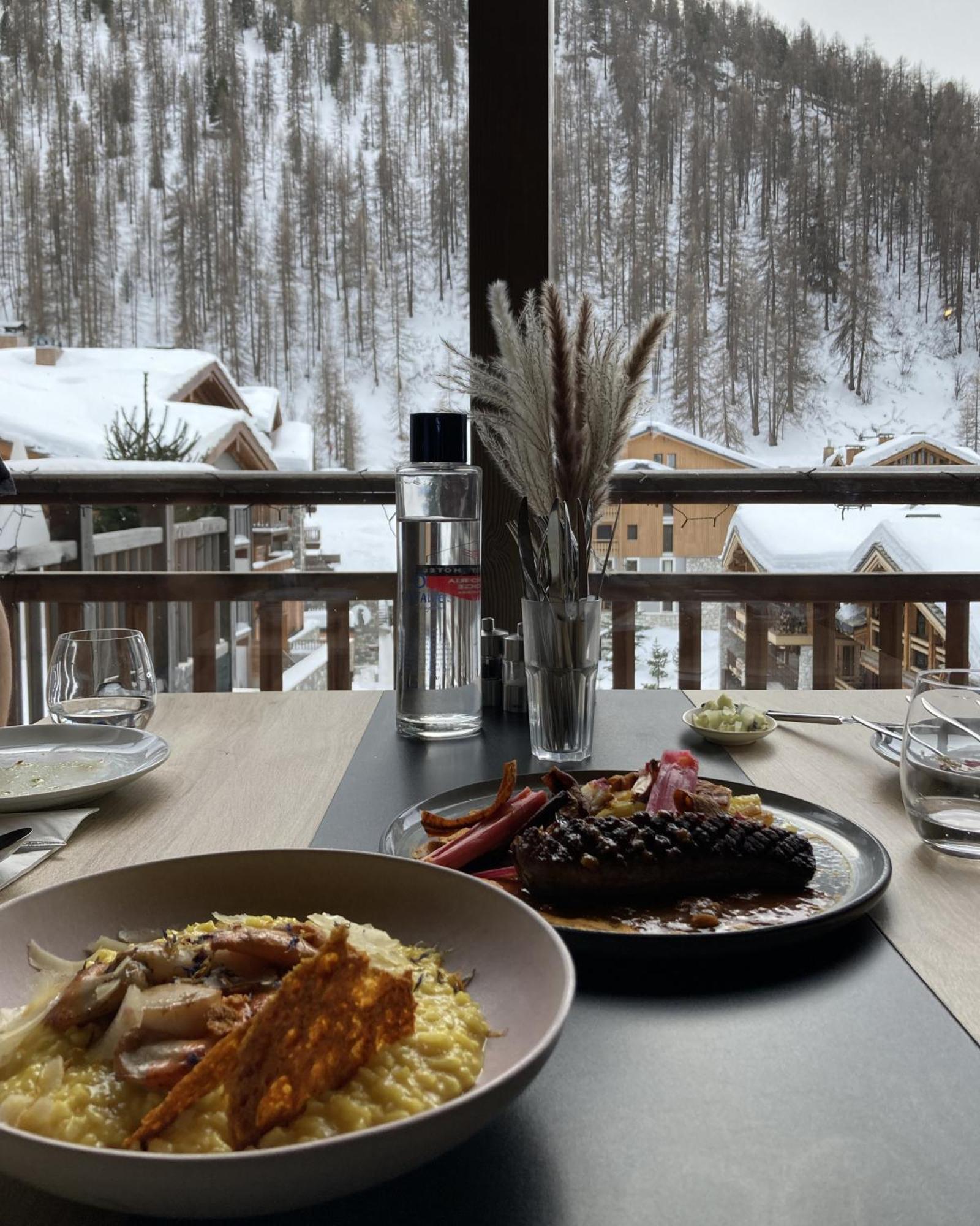 Victoria Lodge, Friendly Hotel Val-dʼIsère エクステリア 写真